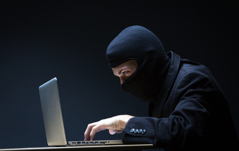 Der Sicherheitsspezialist Trendmicro warnt vor einer neuen Angriffsmethode auf Nutzer von Online-Banking, bei der Kriminelle die Zwei-Faktor-Authentifizierung außer Kraft setzen.