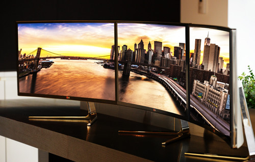 Panorama-Feeling pur: Der Ultrawide-Monitor LG 34UC97 hat ein 21:9-Format und ein 34-Zoll-Display.
