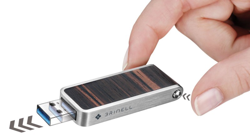 Brinell Private Cloud: Der mobile Datenspeicher mit WLAN-Hotspot und Powerakku nutzt einen USB-3.0-Stick, um persönliche Daten zu sichern.