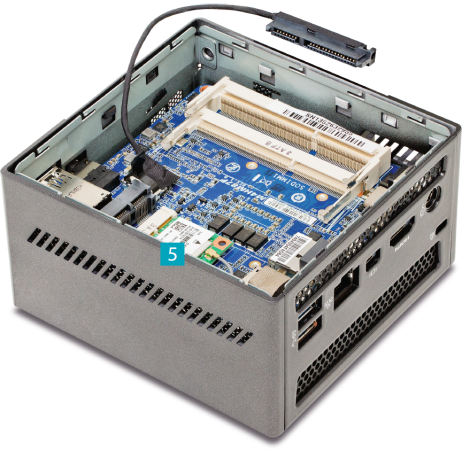 WLAN und Bluetooth: Mini-PCs haben in der Regel einen PCIe-Steckplatz, in den ein Modul eingebaut werden kann, das dem Mini-PC WLAN und Bluetooth beibringt.