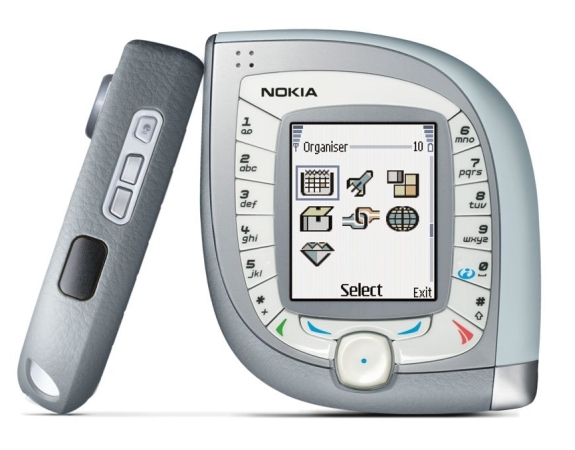 Nokia 7600: Beim Nokia 7600 diente offenbar ein Stück Seife als Design-Vorlage. Das Gerät aus dem Jahr 2004 war das erste UMTS-Handy auf dem deutschen Markt. Die um das Display in zwei Reihen angeordnete Zifferntastatur erschwerte die Bedienung erheblich.