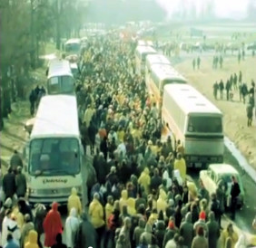 Geschichte auf Youtube: Im AP Archiv finden sich Zeitdokumente wie diese Aufnahmen aus dem Jahr 1981 von einer Anti-AKW-Demonstration in Brokdorf.