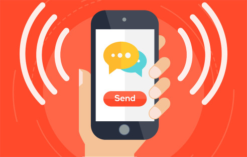 Messenger App auf Smartphone kommuniziert mit Kunden