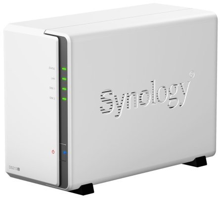 Die Diskstation DS213j von Synology ist ein NAS-Gerät für Privatanwender und als Auslaufmodell derzeit ein besonders günstiges Weihnachtsschnäppchen.