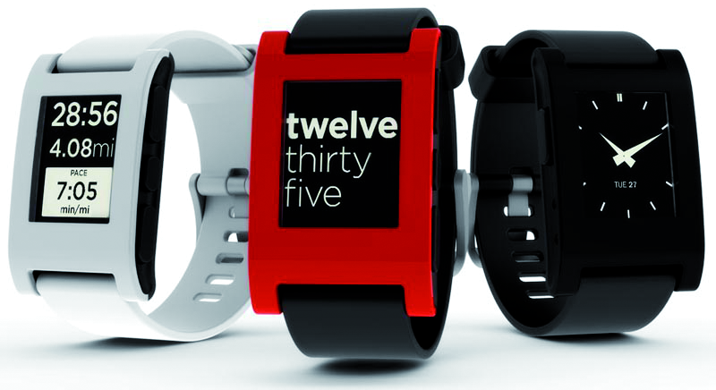 Das Kickstarter-Projekt Pebble hingegen setzt mit seiner Smartwatch mehr auf den Fun-Faktor, für die Uhr sind bereits eine Vielzahl an Fitness-Apps verfügbar, die zum Teil auch direkt mit dem Smartphone interagieren.