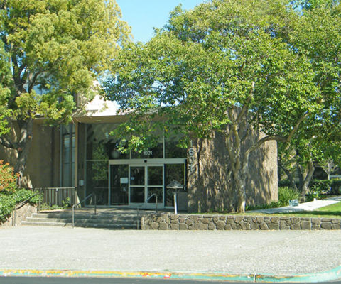 Ein knappes halbes Jahr nach der Gründung zog das Unternehmen im Juni 2004 mit seinem Firmensitz ins kalifornische Palo Alto.