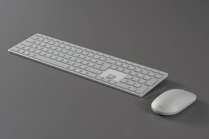 Microsoft Surface Keyboard und Mouse