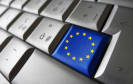 EU-Flagge auf Tastatur