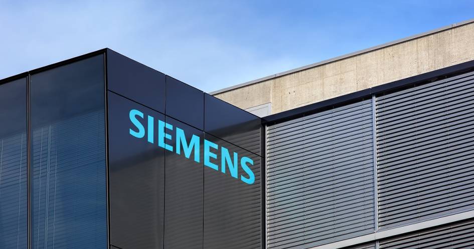 Siemens-Logo auf Firmengebäude