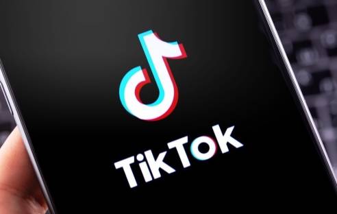 TikTok App auf Smartphone