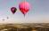 Heißluftballons in Magentafarben