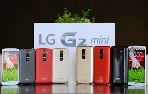 LG folgt dem Trend zu Kompaktausgaben von Highend-Smartphones und bringt mit dem G2 Mini eine kleinere Version des Top-Modells G2 - mit 4,7 Zoll ist das Display aber immer noch üppig dimensioniert.