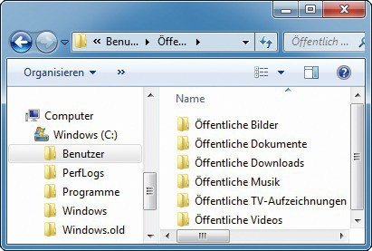Öffentliche Ordner: Windows 7 legt standardmäßig eine Reihe von öffentlichen Ordnern an. Diese sind jedoch auch im Heimnetz nicht freigegeben.
