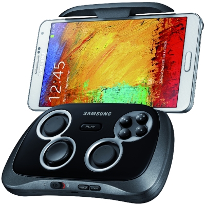 Nicht alle Spiele  lassen sich vernünftig mit dem Touchscreen bedienen, für Hardcore-Zocker hat Samsung nun ein Bluetooth Gamepad vorgestellt, das aktuelle Android-Geräte in portable Spielekonsolen verwandelt. 