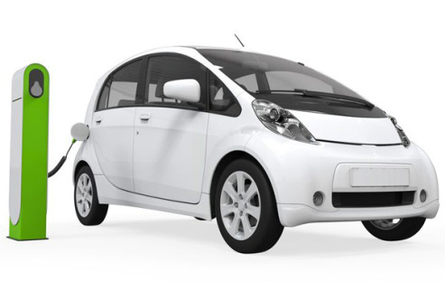 Verbraucher fühlen sich beim Thema Hybrid- und Elektroautos nicht ausreichend informiert. Autoscout24 will das mit einem neuen Portal ändern. Nutzer können dort nach entsprechenden Modellen suchen.