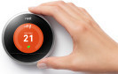 Anfang des Jahres hat Google einen Hersteller smarter Heizungsregler und Rauchmelder übernommen. Seit April ist Google smarter Heizungs-Thermostat nun auch in Europa verfügbar.