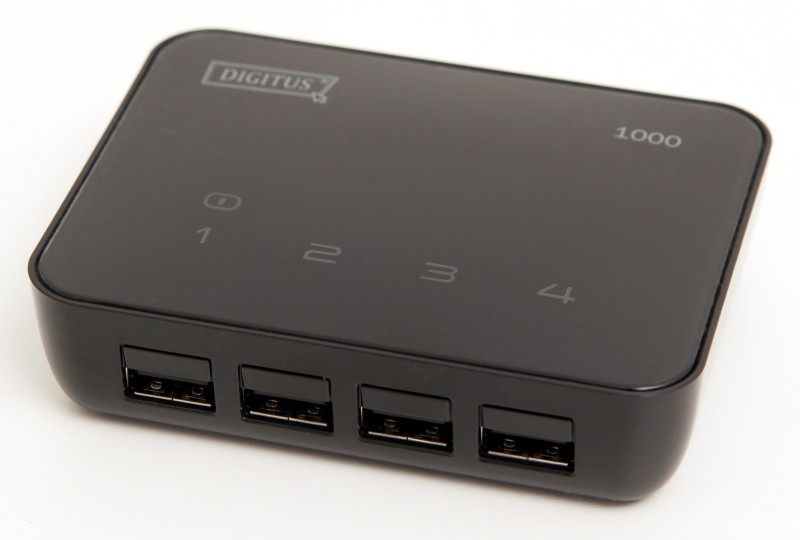 4-Port Gigabit Network USB Hub von Digitus: Der USB-Server verbindet über das Heimnetz vier USB-Geräte mit den PCs.
