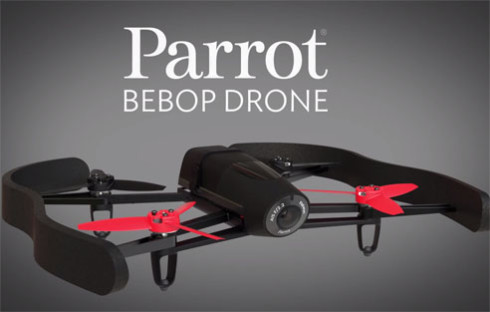 Der Drohen-Spezialist Parrot stellt mit dem neuen Modell Bebop eine kompakte Kameradrohne mit Full-HD-Unterstützung vor. Die Bebop wird wahlweise via Smartphone, Tablet oder der Oculus Rift gesteuert.