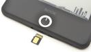 Der 4 GByte große Datenspeicher des Onyx Boox T68 lässt sich laut Hersteller per MicroSD-Karte um bis zu 32 GByte erweitern. Die Kapazität des Akkus wird mit 1700 mAh angeben und soll für rund zwei Wochen langen.