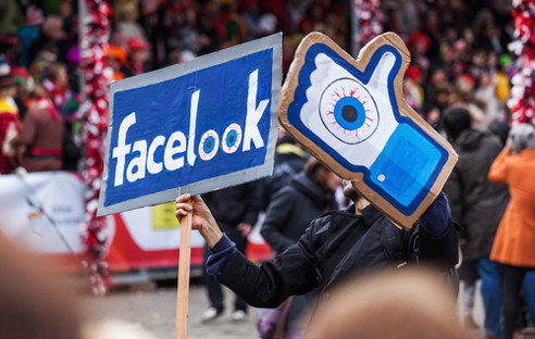 Facebook überarbeitet die Einstellungen für die Privatsphäre: Die Änderungen sollen sicherstellen, dass Ihre Inhalte auch nur diejenigen Leute sehen, für die sie bestimmt sind.