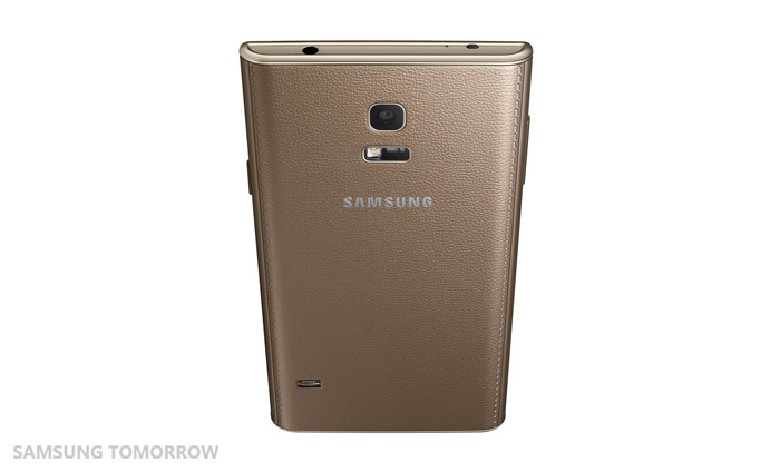 Galaxy-Erbe - Neben der Optik erbt das Samsung Z auch Fingerabdruck-und den Herzfrequenz-Sensor aus dem aktuellen Android-Flaggschiff Galaxy S5. Auf das wünschenswerte WLAN-ac müssen Nutzer des Tizen-Phones allerdings verzichten, dafür geht es mit CAT 4 L