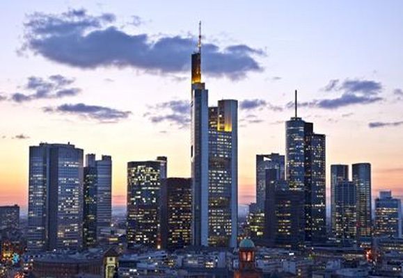 Platz 6 deutschlandweit: Frankfurt am Main (Foto: Eisenhans, Fotolia.com) Frankfurt am Main liegt mit 24 Prozent auf Platz 6 der deutschen Staustädte. 