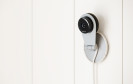 Googles Smart-Home-Spezialist Nest kauft nun selbst ein: Den Überwachungskamera-Hersteller Dropcam. Google selbst soll außerdem an dem Video-Start-up Baarzo interessiert sein.