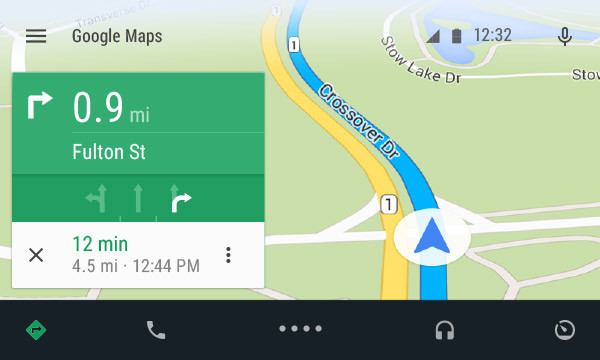 Android Auto: Android Auto verfolgt eine ähnliche Strategie wie Apple - auch hier werden Android-Apps, wie etwa Google Maps, über das Navigationssystem bedient.