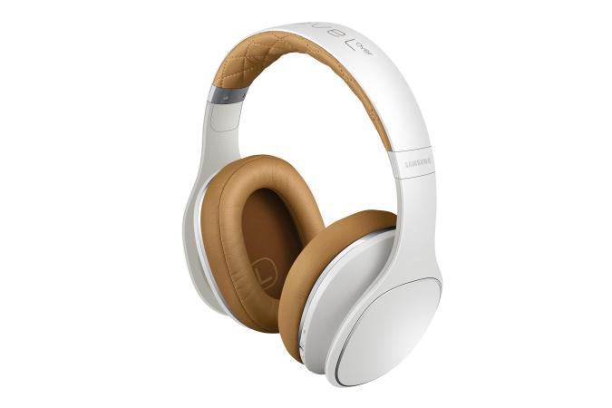 Koreanischer Nobel-Over-Ear: Klang vom Feinsten verspricht Samsung für den neuen Level Over. Für etwa 330 Euro gibt es den Bluetooth-Standard mit apt-X-Kompatibilität und ein Touch-Bedienfeld zur Steuerung von Musik- und Telefon-Apps.