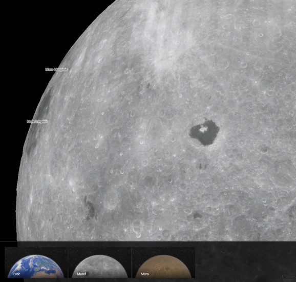 Neue Weltraumkarten: Wem die Welt nicht genug ist, der kann in der neuen Version von Google Maps auch den Mond sowie den Mars erkunden.