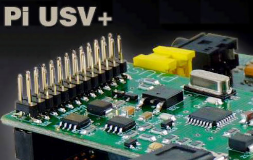 Die unterbrechungssichere Stromversorgung Pi USV+ mit sechs AA-Akkus schützt den Einplatinencomputer Raspberry Pi bei Stromausfall vor Datenverlust.