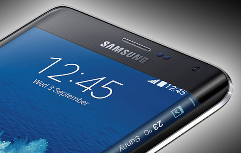 Mit dem Galaxy Note 4 und dem Galaxy Note Edge, das mit einem spektakulär gebogenen Display-Design punkten soll, schickt Samsung gleich zwei neue Phablet-Modelle ins Rennen.
