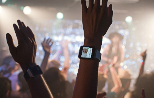 Bereits in zwei Jahren sollen rund 40 Prozent aller mobilen Geräte, die am Handgelenk getragen werden, Smartwatches sein. com! stellt Ihnen die zehn heißesten Smartwatch-Modelle vor.