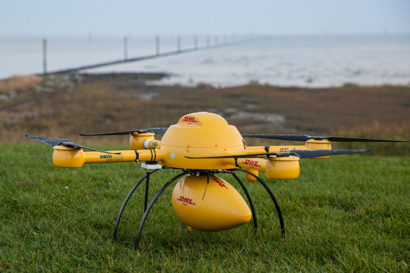 DHL Paketkopter: Die Liefer-Drohne bringt Medikamente zur Nordseeinsel Juist.
