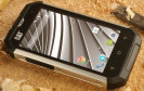 Das erste Smartphone mit Outdoor-Qualitäten und dem aktuellen Android 4.4 kommt von Cat Phones. com! hat das Ruggedized Phone einem Härtetest unterzogen.