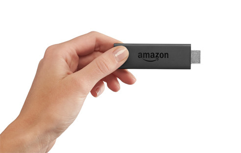 Amazon hat mit dem Fire TV Stick einen Media-Streamer im Stil von Googles Chromecast vorgestellt. Der HDMI-Stick überträgt Bildinhalte von Apps, Spiele, Serien und Filme an den Fernseher.