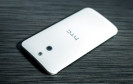Ein halbes Jahr nach der ersten Ankündigung bringt HTC das One (E8) nun auch auf den deutschen Markt. Der Preis liegt bei rund 400 Euro. 