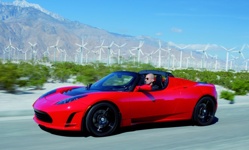 Volle Power: Welche Leistung in LiIon-Akkus ­stecken kann, beweisen Elektro­autos wie der Tesla Roadster