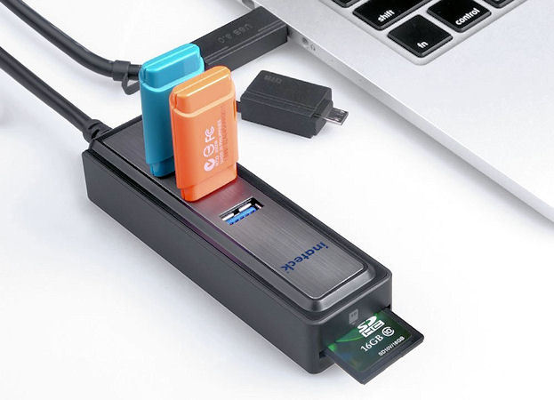 Inateck HB4008 - Diese praktische Multifunktionslösung enthält einen USB-Hub mit drei USB-3.0Anschlüssen, einen Kartenleser für SD-Speicherkarten und einen OTG-Adapter mit microUSB-Anschluss.