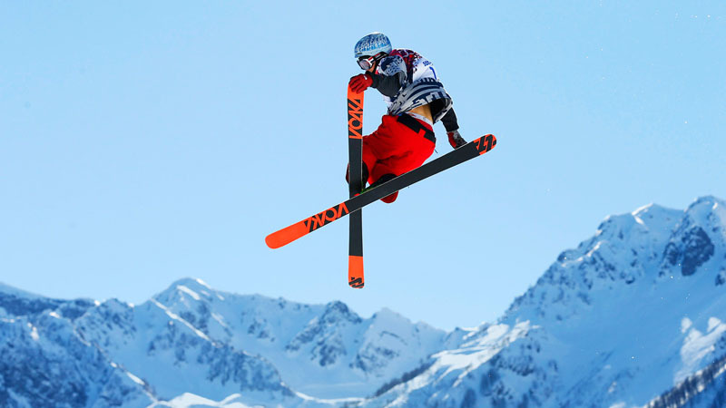 Platz 10 - Im Februar begannen die 22. Olympischen Winterspiele im russischen Sotschi. Besonders der Snowboarder Shaun White, die Snowboarderin Jenny Jones, der Eishockey-Spieler T.J. Oshie und die Eiskunstläuferin Kim Yuna standen in der Zeit auf Faceboo