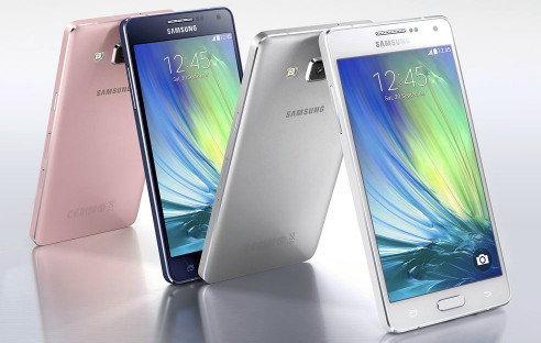 Das Samsung Galaxy A5 ist der Star der neuen Baureihe der Koreaner für den Massenmarkt. Im Test zeigt es gute Leistungen im täglichen Einsatz aber auch kleine Schwächen.