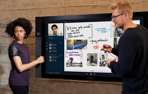 Surface Hub mit Großbildschirm