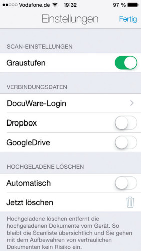 Scanner-App: Bei DocuWare lassen sich Dokumente direkt vom Smartphone in Cloud-Speicher scannen.