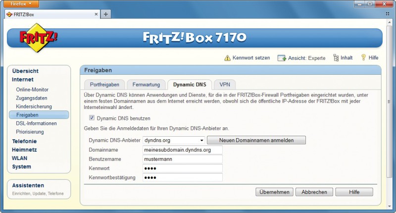 DynDNS einrichten: Hier konfigurieren Sie Ihre Fritzbox so, dass sie anschließend eine feste Internetadresse hat. Dann können Sie aus der Ferne darauf zugreifen.