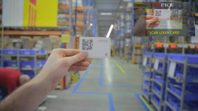 Kommisionierung mit Industrie 4.0: Die neue Technik verändert das Arbeitsleben – hier die Nutzung einer Datenbrille in einem Warenlager von DHL.