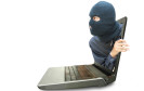 Identitätsdiebstahl, Spionage & Co. – aus Angst vor Bedrohungen hat knapp die Hälfte der Internetnutzer ihre Online-Aktivitäten im vergangenen Jahr eingeschränkt.