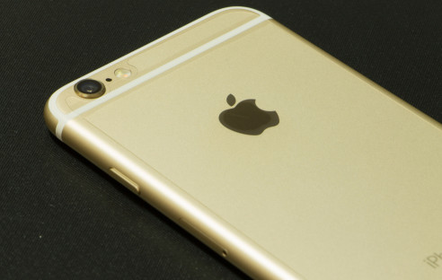 iPhone 6 in gold