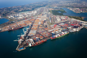 Größter Container-Hafen Afrikas in Durban