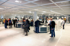 Sicherheitskontrolle am Fraport