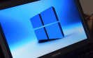 Windows-10-Logo auf Laptop-Bildschirm